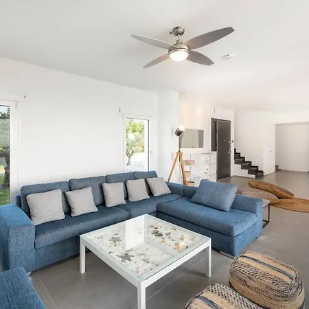 Melia With Heated Pool 빌라