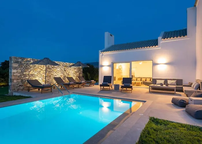 Melia With Heated Pool İstanköy